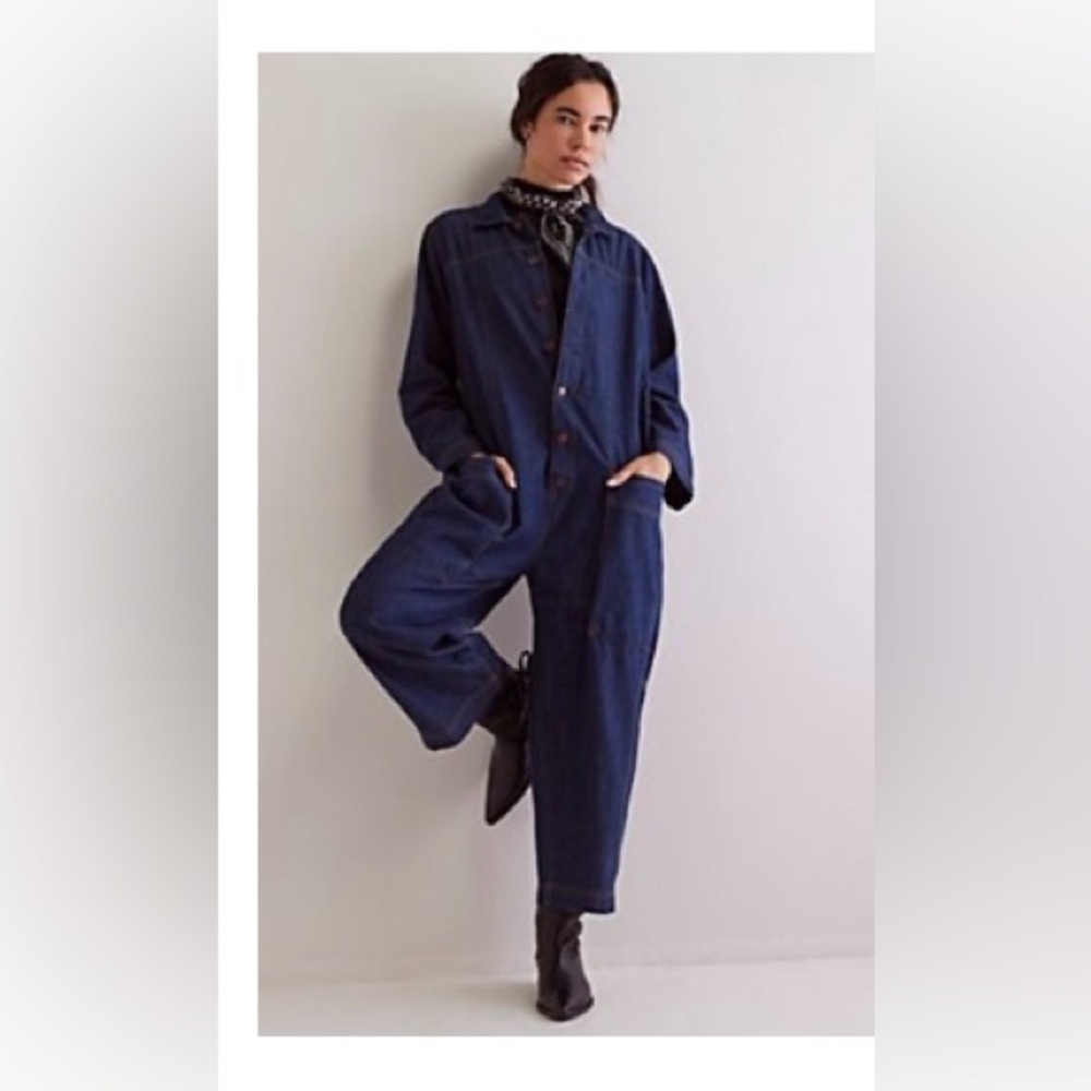 We the Free Margarita dark blue corduroy jumpsuit sz M